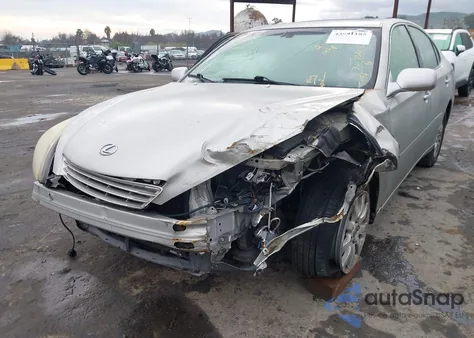 2003 Lexus Es 300 z USA, uszkodzony, nr VIN JTHBF30G836018378